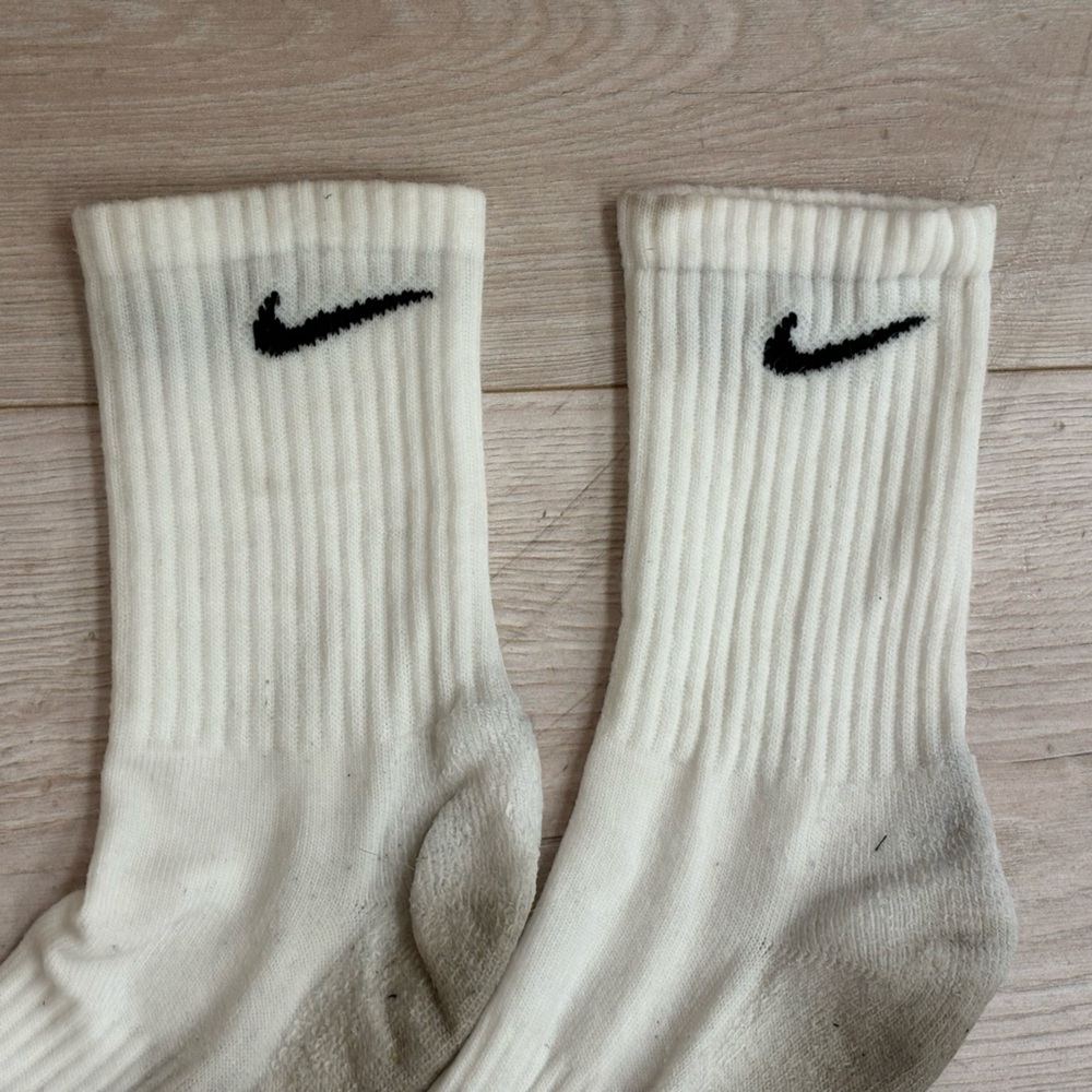 Used nike socks - Picture 6 of 9